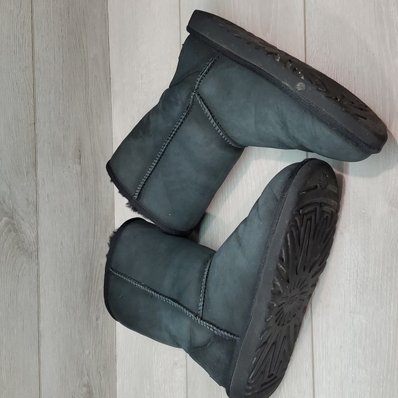 Ugg Australia Women Classic Short II Sheepskin Leather boots shoes sz 8 - Picture 8 of 14